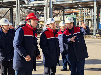 傅利才調研和寧公司.jpg